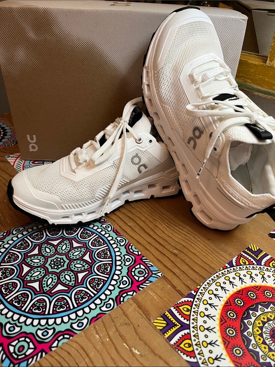 On Running Shoes - NEW On Running Cloudultra 2 White Womens Athletic Sneaker Size US 6  On Clouds
